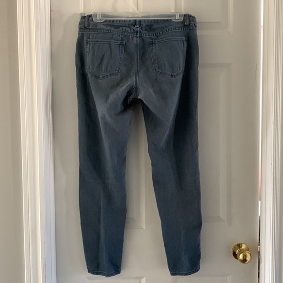 Forever 21 Blue Denim Slim Fit Jeans - Picture 6 of 9